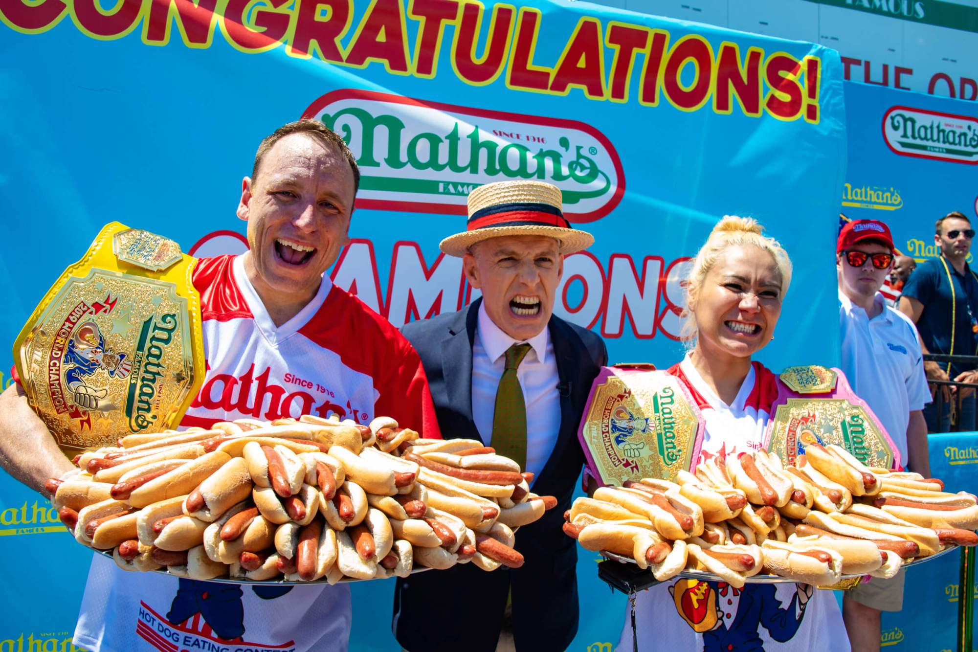 Bookmakers accept bets on the competition of eating hot dogs