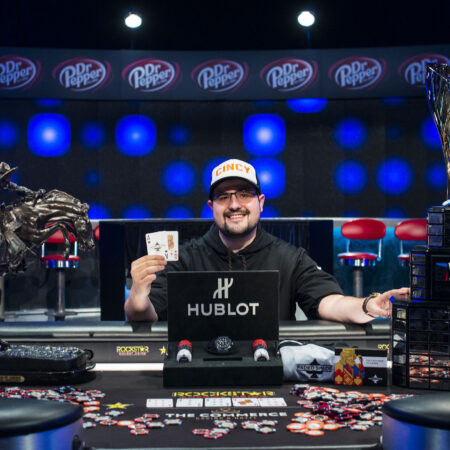 Famous American poker player Dennis Bliden robbed his company